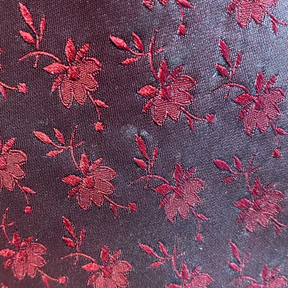 Hugo Boss Red Patterned Tie - Picture 3 of 5